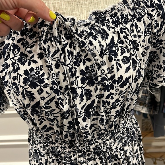 Kindred | Navy and White Floral Maxi Dress size Petite Large - Picture 4 of 13